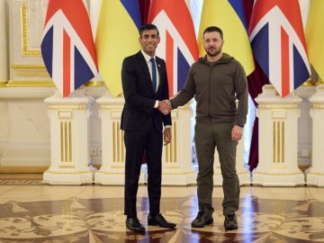 Зеленський анонсував поїздку до Лондона