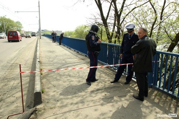 У Луцьку в річці знайшли снаряди. ФОТО, ОНОВЛЕНО