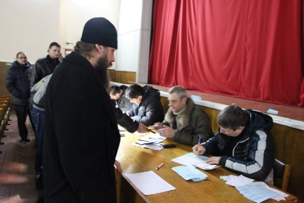 Волинські священики записуються добровольцями до війська. ФОТО
