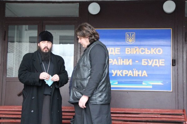 Волинські священики записуються добровольцями до війська. ФОТО