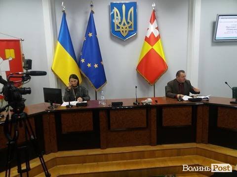 Позачергова сесія Луцької міськради. ЯК ЦЕ БУЛО