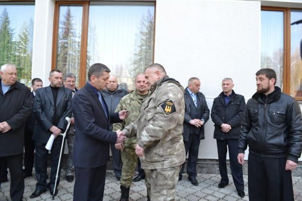 Волинські лісівники передали бійцям автомобіль. ФОТО