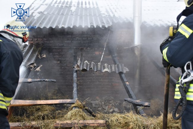 Під Луцьком загорівся житловий будинок. ФОТО