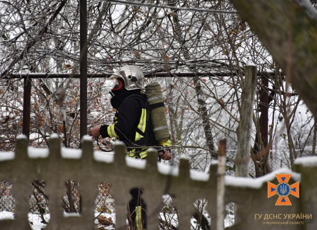 Під Луцьком загорівся житловий будинок. ФОТО