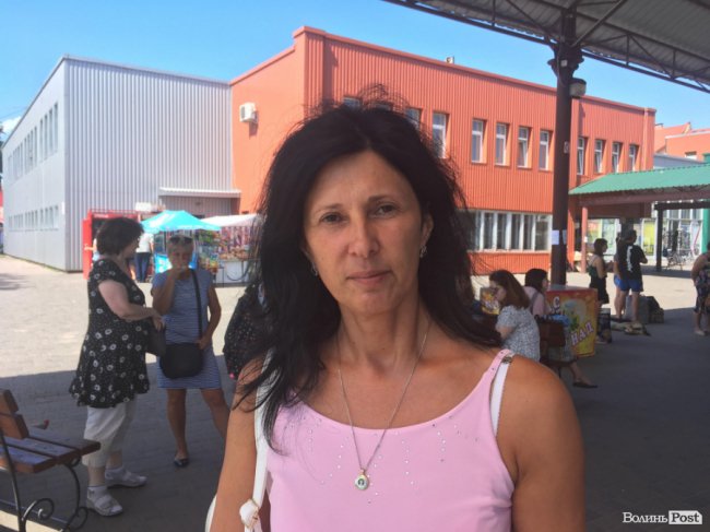 На луцькій автостанції встановили блоки, щоб «тримати оборону» від підприємця