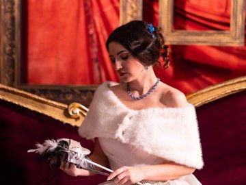 «Я в Луцьк приїхала – в Луцьку і помру». Історія 19-річної акторки з Криму, яка вже 5 років мешкає на Волині 