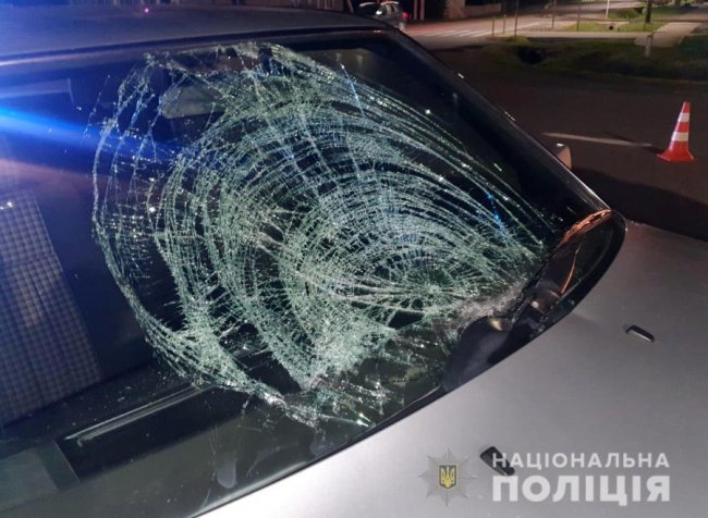 У Луцькому районі водійка збила 43-річного пішохода: чоловік помер у лікарні