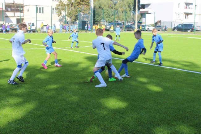 У Луцьку відкрили нове футбольне поле. ФОТО