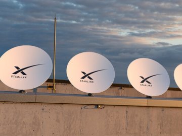 Україна отримає ще 10 тисяч терміналів Starlink