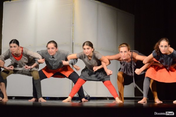 Історії дітей-біженців мовою танцю. ФОТО