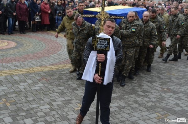 У Луцьку прощалися із двома загиблими бійцями АТО. ФОТО
