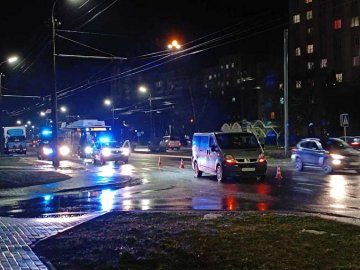 У Луцьку автівка збила жінку  