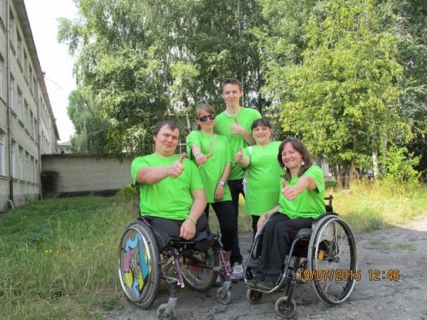 Студенти Академії допомагають людям з особливими потребами. ФОТО