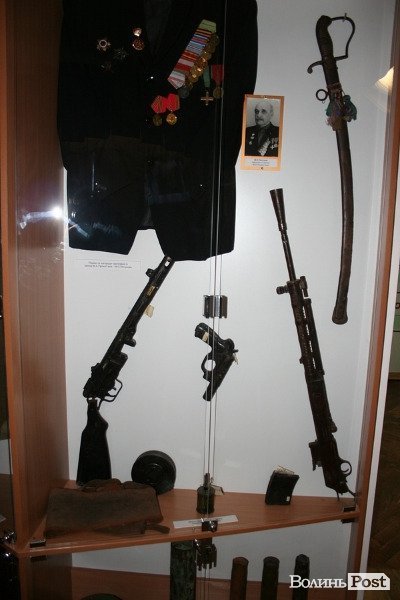 Партизанський музей у Лопатні: уламок ідеології чи місце пам’яті героїв?