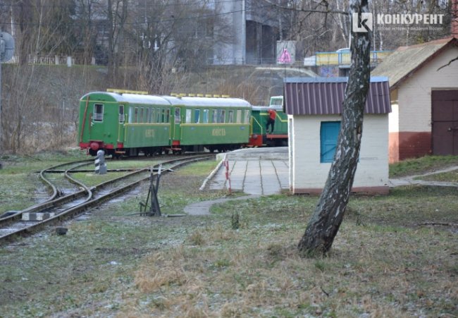 Луцька дитяча залізниця була побудована в 1952-54 роках з ініціативи жителів міста Луцька