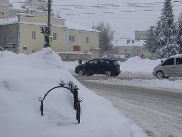 «Сплять по дві години», – міський голова розповів, як у негоду працюють луцькі комунальники