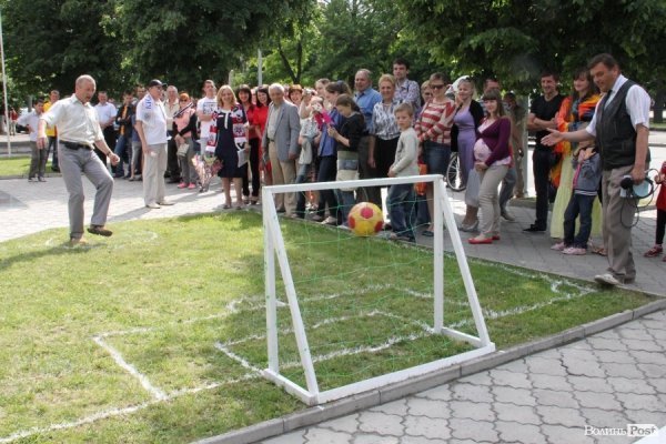 У Луцьку відкрили футбольну виставку