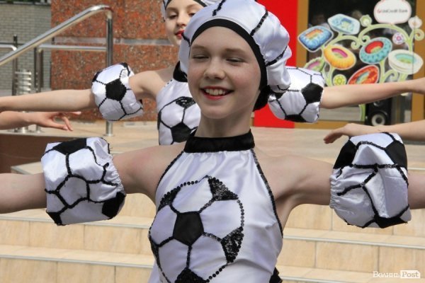 У Луцьку відкрили футбольну виставку