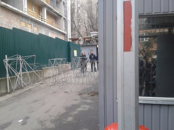 У столиці активісти заблокували «Інтер». ФОТО