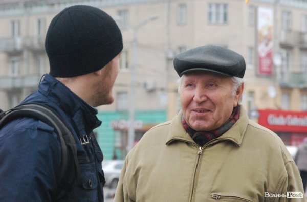 У Луцьку розпочався Євромайдан. ФОТО. ВІДЕО