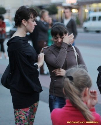 Лучани провели добровольців на війну. ФОТО