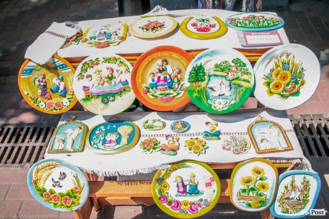 Народні розваги і море людей: в центрі Луцька «гуляє» етнофестиваль. ФОТО 