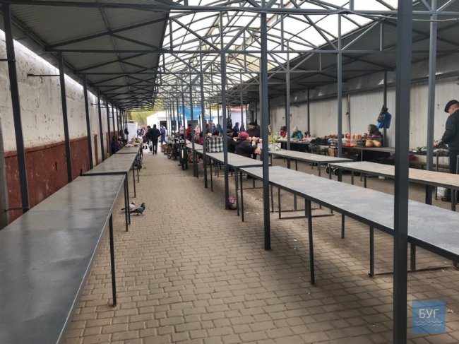 У містечку на Волині поліція «розігнала» стихійний ринок. ФОТО