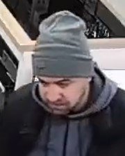 Волинська поліція розшукує злочинця. ФОТО