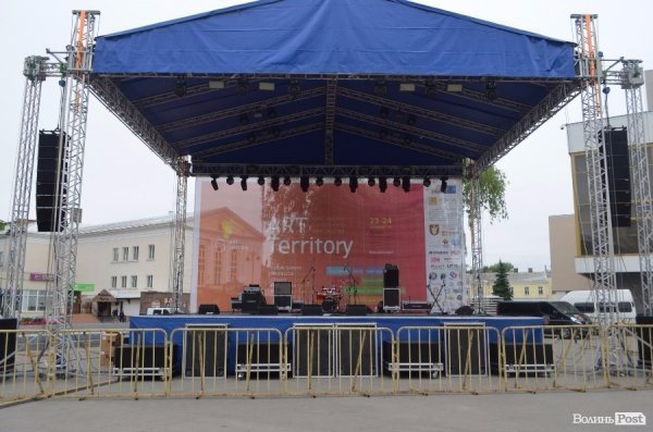 Новини з минулого. Втрати під Волновахою, поранення в Карлівці