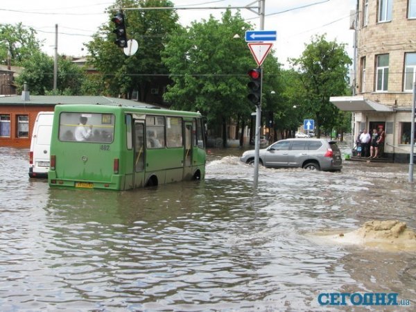 Харків затопило. ФОТО. ВІДЕО
