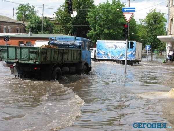 Харків затопило. ФОТО. ВІДЕО