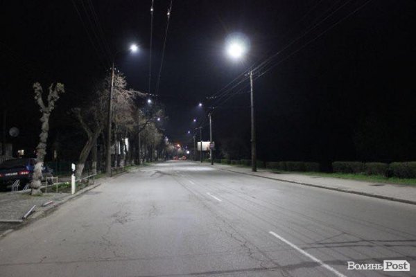 Луцький мер похвалився лампами. ФОТО