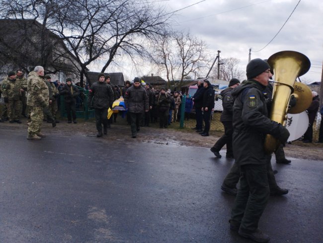 На Волині попрощалися із загиблим Героєм Віктором Сіжуком