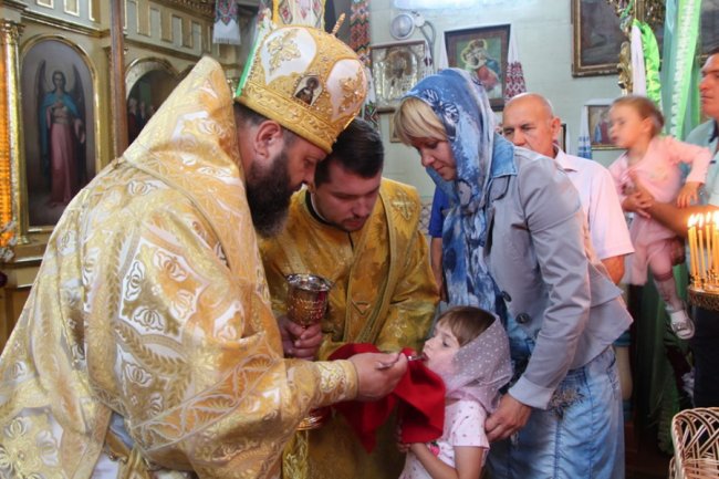 Митрополит Михаїл очолив богослужіння у волинському селі. ФОТО