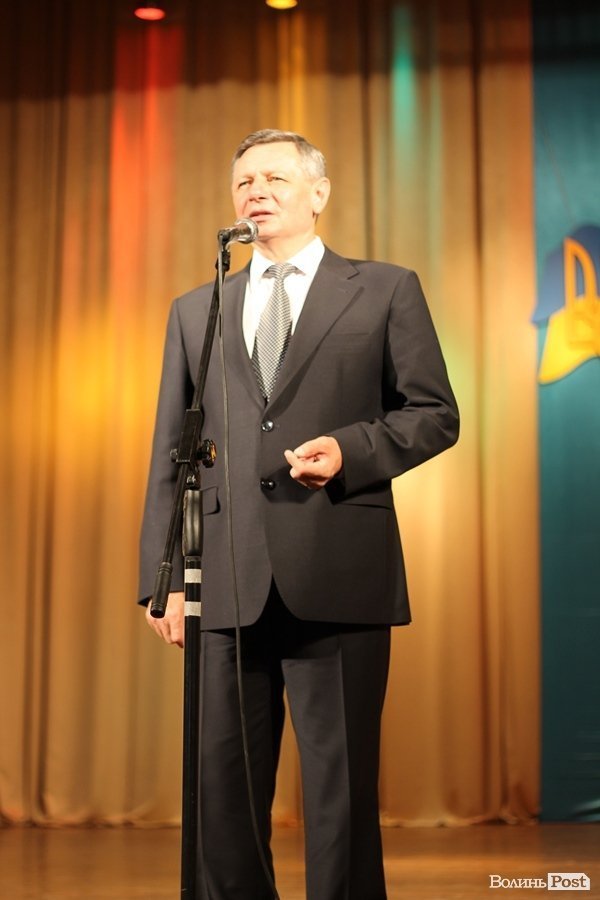 Луцьким випускникам вручили медалі