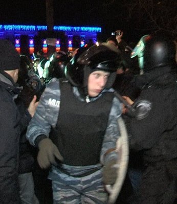 «Беркутівці», які засвітилися в нічних сутичках. ФОТО