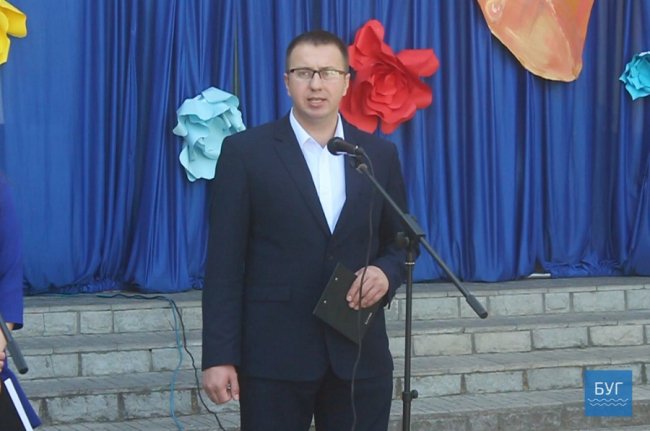 Останній дзвоник у Володимирі. ФОТО