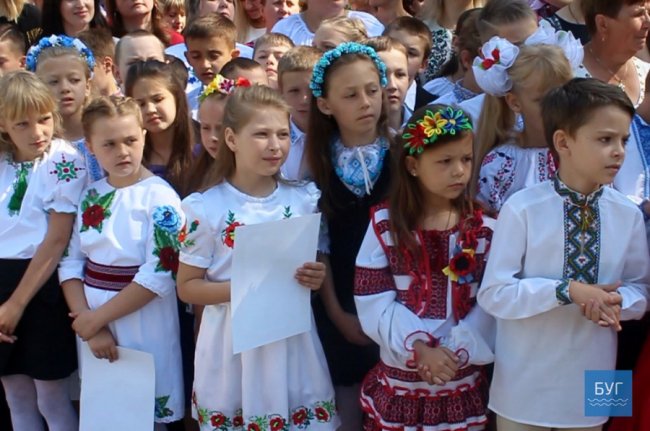 Останній дзвоник у Володимирі. ФОТО