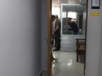 Обвинувачений у держзраді лучанин не визнає провину: його судитиме колегія суддів