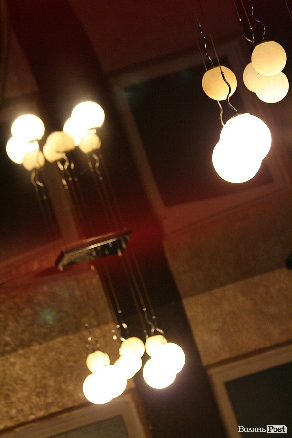 У Луцьку відкрили оновлений клуб «ХХІ століття». ФОТО