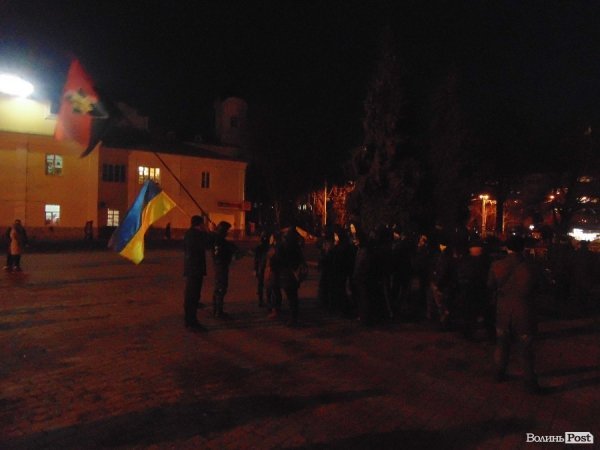 Лучани вийшли на протест. ФОТО
