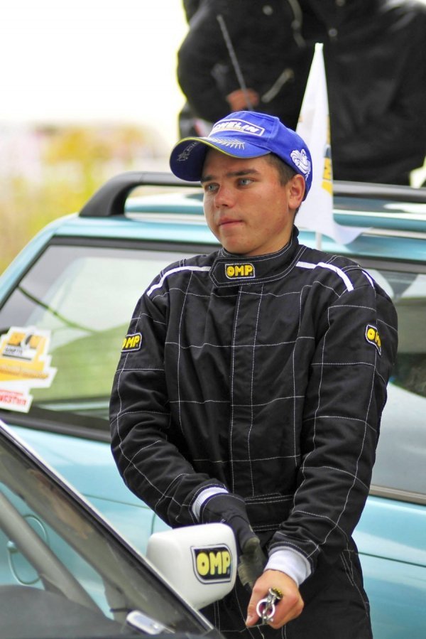 Автомотофестиваль під Луцьком: день перший. ФОТО. ВІДЕО