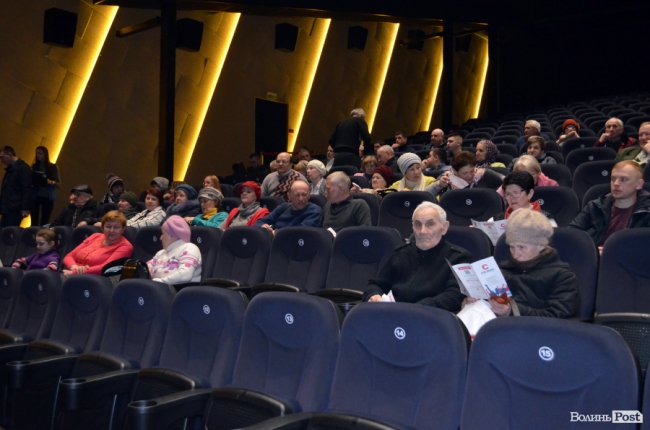 Андрій Покровський і команда Руху «СВІДОМІ» розповіли лучанам, як залучити бюджетні кошти на ініціативи