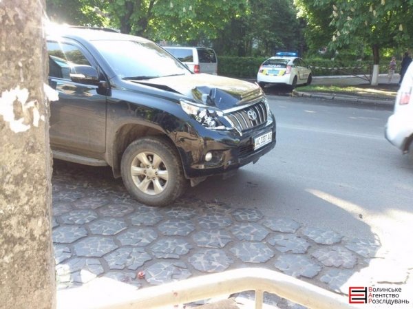 На Перемоги «Тойота» збила людину. ФОТО