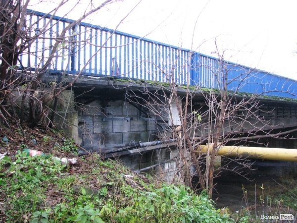 Через пожежу у Луцьку були знеструмлені завод і лікарня. ФОТО