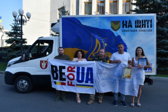 Бельгійські благодійники передали на Волинь автомобіль для Гуманітарної місії «На щиті»