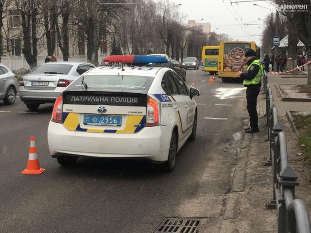 У Луцьку маршрутка збила пішохода: чоловік  – у лікарні. ФОТО