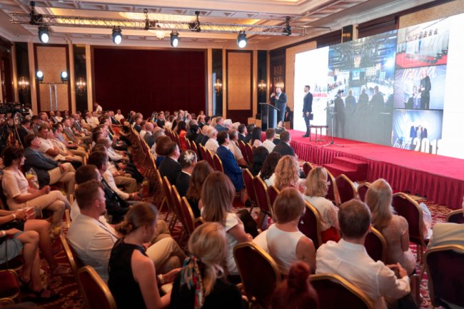 Найбільшій будівельній організації України - 10 років. Хто з волинян був на святкуванні? ФОТО*