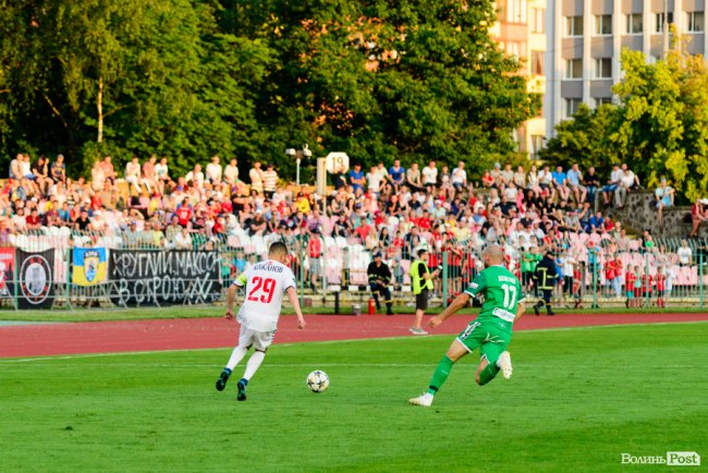 «Волинь» – «Карпати»: великий фотозвіт із нашумілого матчу