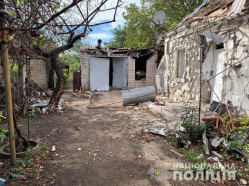 На Херсонщині окупанти повісили чоловіка у власному дворі, а іншого катували гарячою праскою
